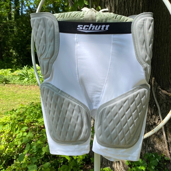 Padded football shorts - Picture 1 of 5